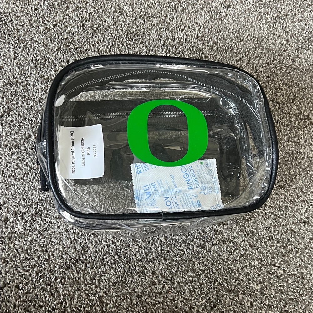 BRAND NEW official Oregon Ducks clear shoulder/belt bag w/green O logo